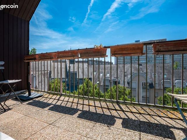 Studio 5 pièces 131 m²