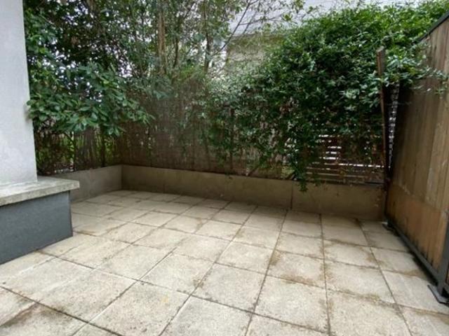STUDIO COLOMBES PROCHE T2