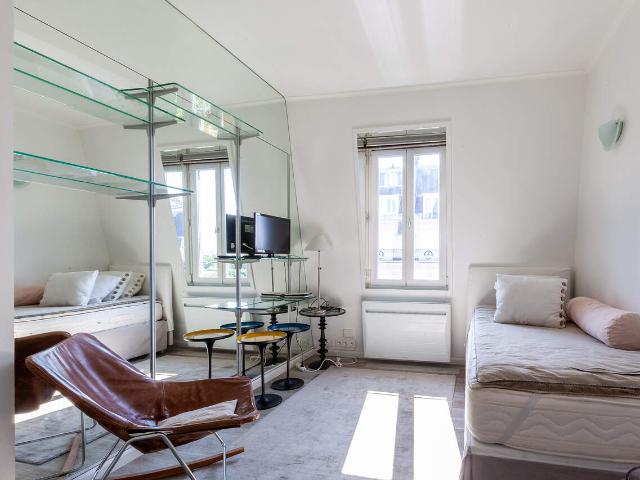 Studio confortable à Paris avec vue sur la Tour Eiffel 7e arrondissement