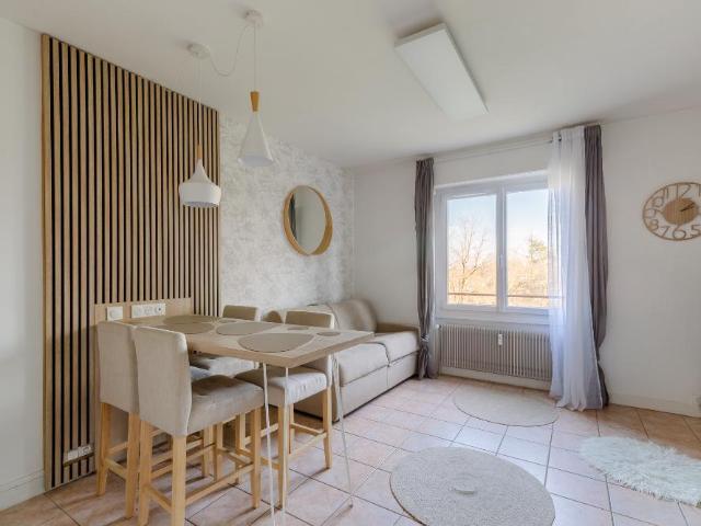Studio cosy meublé 21 m2 avec cellier et place de parking privatifs