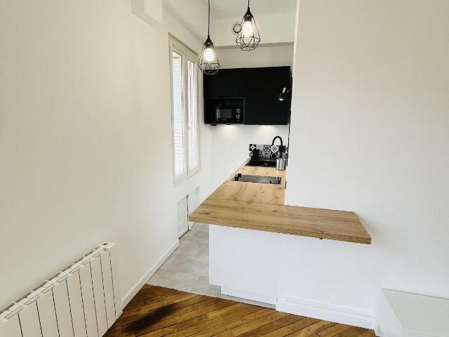 Studio cosy meublé rénové à ARTEM