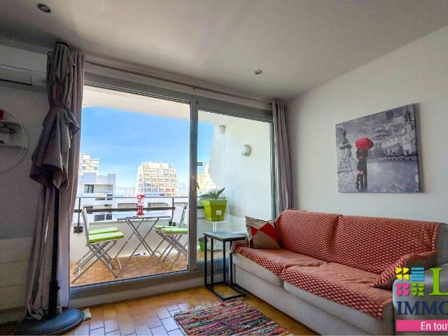 STUDIO CABINE DE 25m² AU CENTRE VILLE