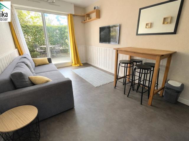 Studio cabine état neuf avec terrasse ! 22m² Arcachon