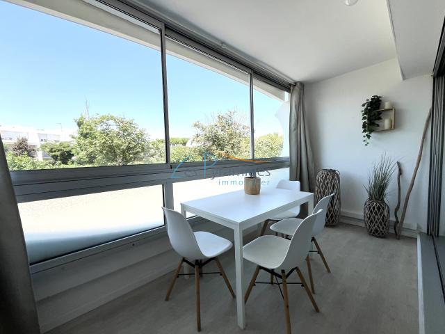 STUDIO CABINE RÉNOVÉ COUCHANT