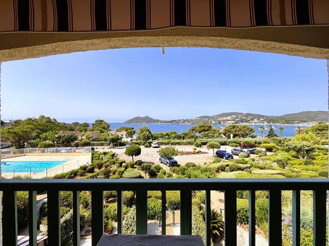 Studio Cabine Vue Mer 180° 25m² Agay