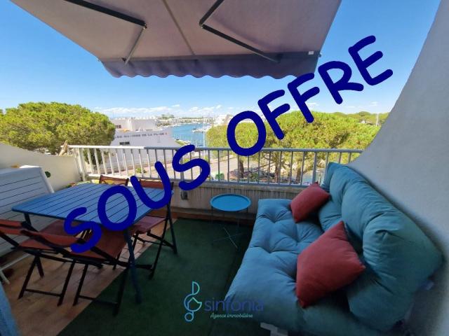 Studio Cabine Vue PORT 27 m2 avec Terrasse de 6 m2 et cave