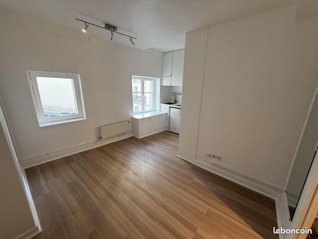 Studio calme centre historique Paris 1er | 15.67 m² | Proche BHV