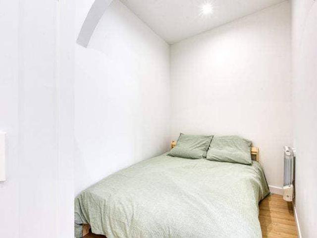 Studio Calme lumineux avec balcon à Nanterre