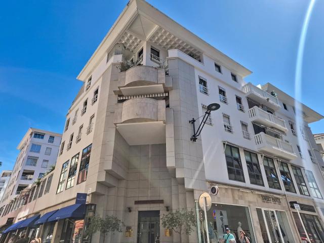 Studio Cannes Rue d'Antibes Résidence Sénior Haut de Gamme 33m² Cannes