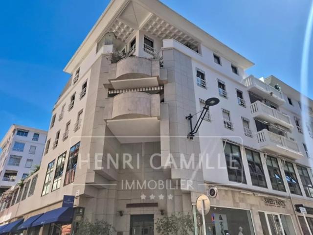 Studio Cannes Rue d'Antibes Résidence Sénior Haut de Gamme
