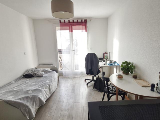 Studio Cézeaux/CHU, balcon