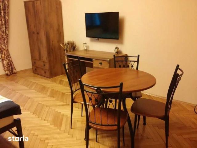 Studio central langa Catedrala, minim o luna de zile inchiriere