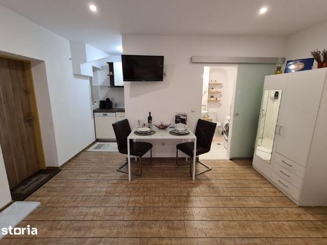 Studio central mobilat si utilat, funcționeaza ca regim hotelier