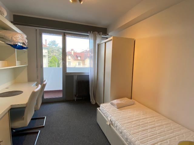 Studio Centre Ville et proche Lac