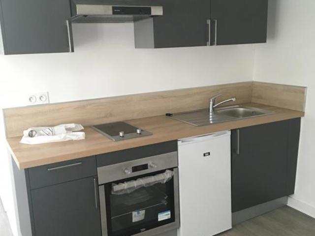 STUDIO CHAPONOST CENTRE 15 M²