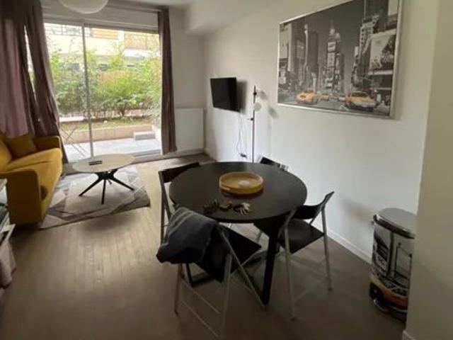 STUDIO CHARENTON LE PONT PARKING 3006