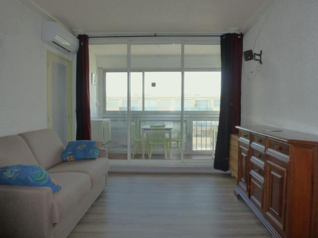 Studio à 100 mètres de la mer