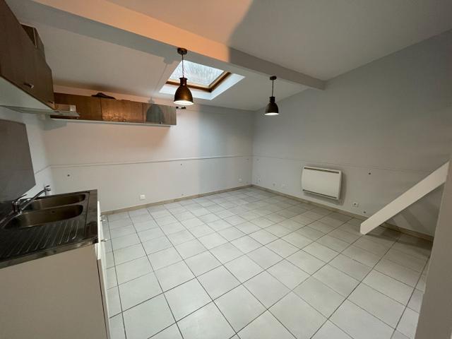Appartement Villemomble 1 pièce s 27.30 m2
