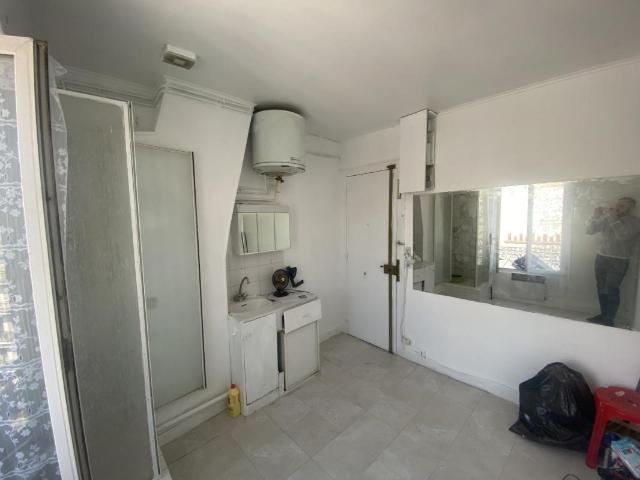 Studette PARIS 15