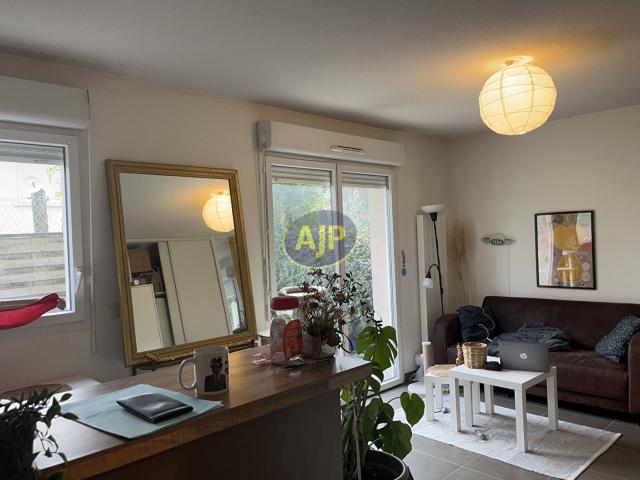 TALENCE T1 bis 34m² avec jardin 26m² et parking