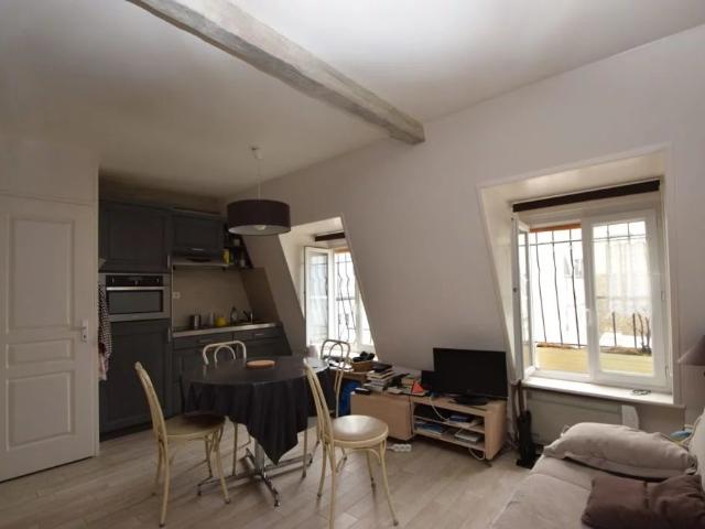 Studio À Vendre