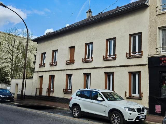 VENTE: appartement F1 30 m² à LIVRY GARGAN