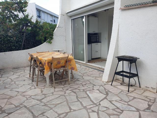 Studio A Vendre avec une terrasse de 20 m² et place de stati. 25m² La Grande Motte