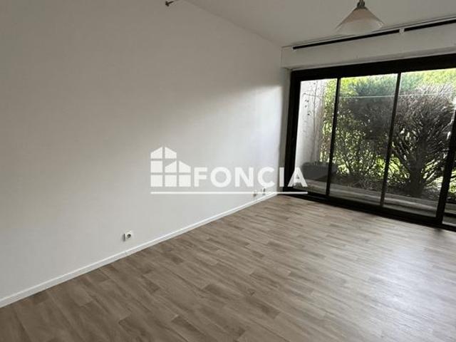 Studio a vendre proche universite