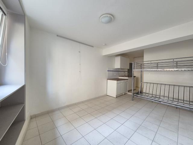 Studio à vendre Quartier SAINT CLEMENT/PREFECTURE
