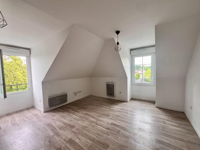 Studio à Yerres