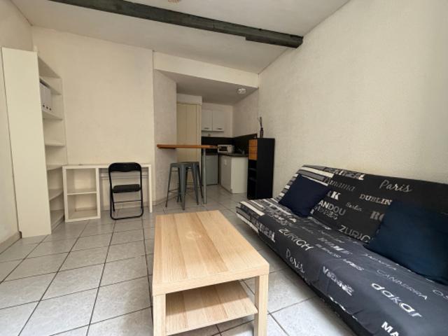 Studio à Bordeaux quartiers Saint Genes / Victoire