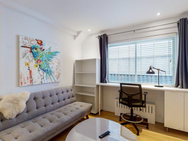 Studio à Louer 5252 rue Saint Hubert, Le Plateau Mont Royal Montréal 14 photos | Logis Québec