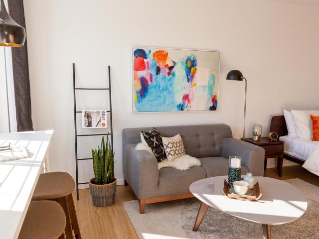 Studio à Louer 5252 rue Saint Hubert, Le Plateau Mont Royal Montréal 10 photos | Logis Québec