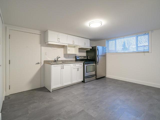 Studio à Louer 615 Rue Langlois, Fleurimont Sherbrooke 8 photos | Logis Québec