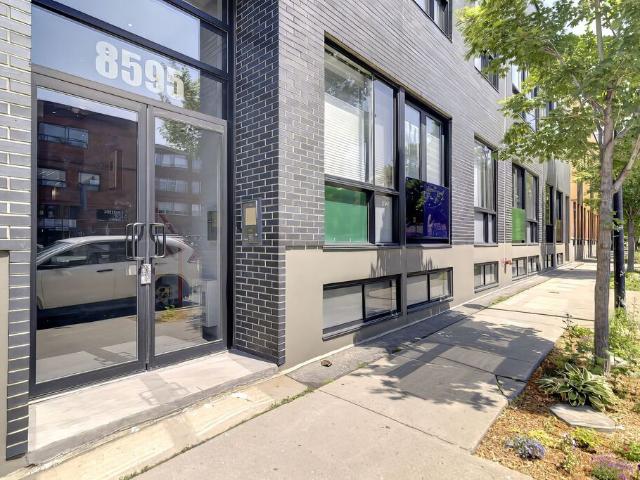 Studio à Louer 8595 rue St Dominique 209, Villeray/Saint Michel/Parc Extension Montréal 14 photos | Logis Québec