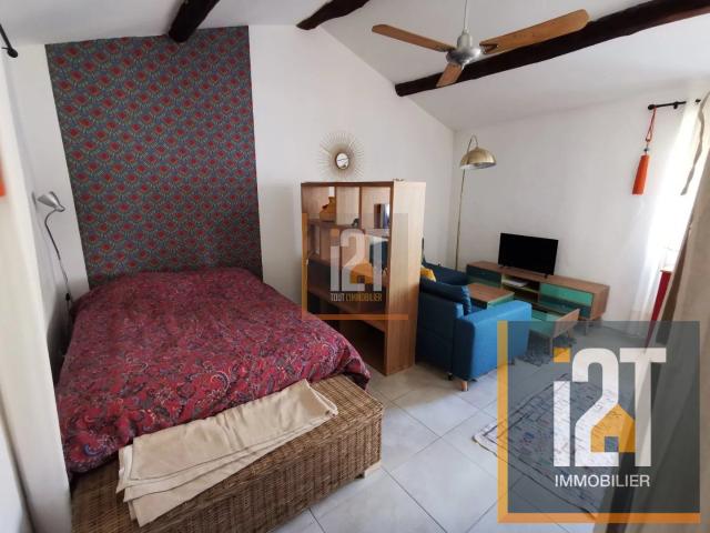 Studio à louer, 1 pièce Nîmes 30000