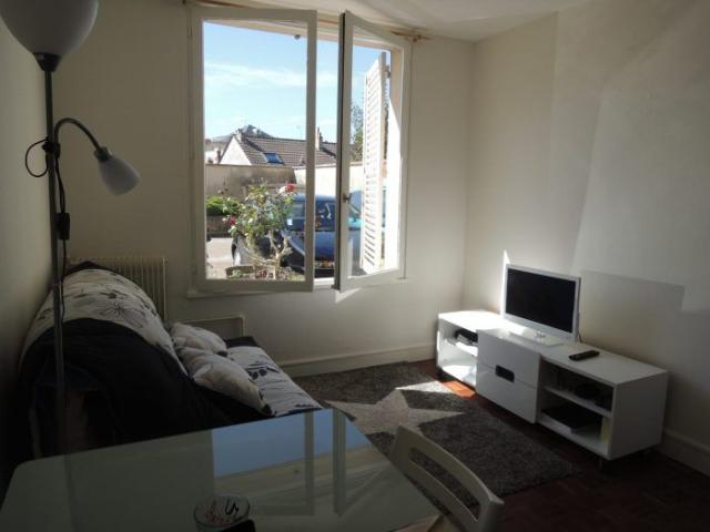 Studio à louer, 1 pièce Orléans 45100