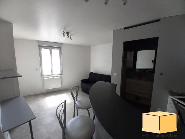 Studio à louer, 1 pièce Belley 01300