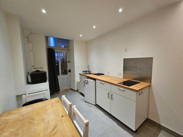 Studio à louer, 1 pièce Grenoble 38000