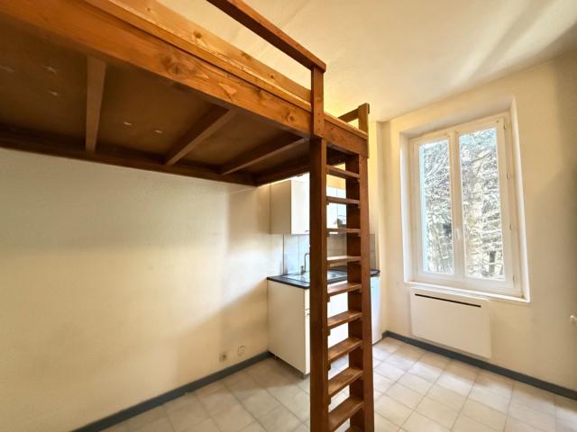 Studio à louer, 1 pièce Grenoble 38000