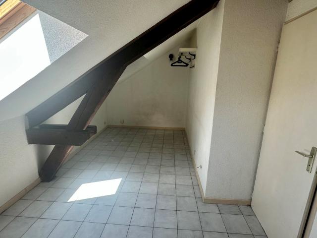 Studio à louer, 1 pièce Grenoble 38000