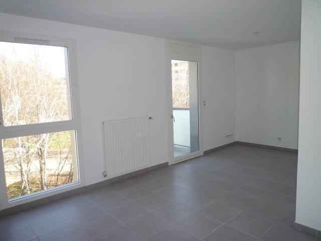 Studio à louer, 1 pièce Grenoble 38000
