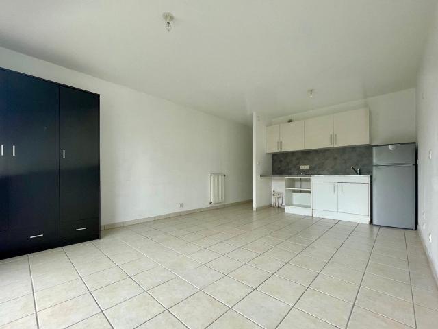 Studio à louer, 1 pièce Grenoble 38000