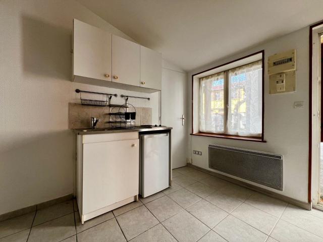 Studio à louer, 1 pièce Grenoble 38000