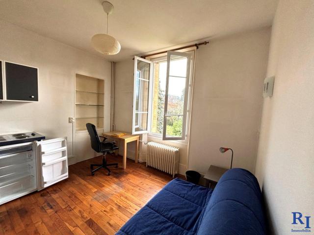 Studio à louer, 1 pièce La tronche 38700