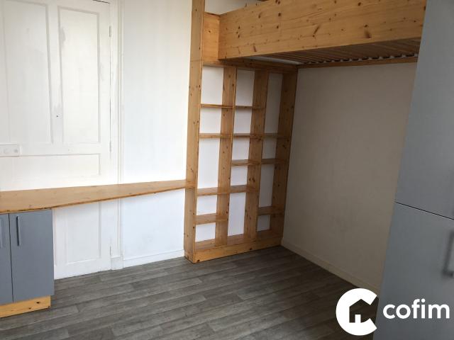 Studio à louer, 1 pièce PAU 64000