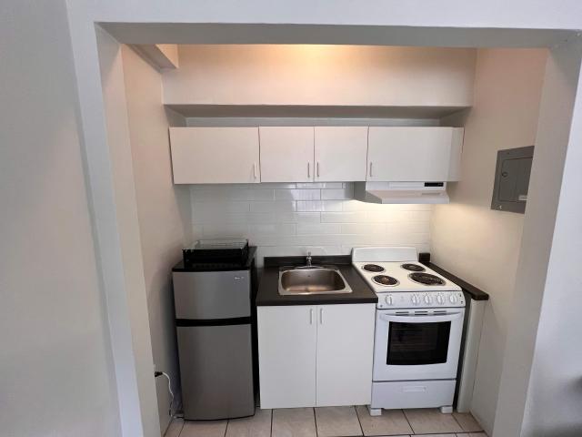 Studio à Louer 3530 Durocher Montréal H2X 2E5, Le Plateau Mont Royal Montréal 5 photos | Logis Québec