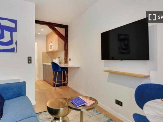 Studio à louer à Muette Sud, Paris
