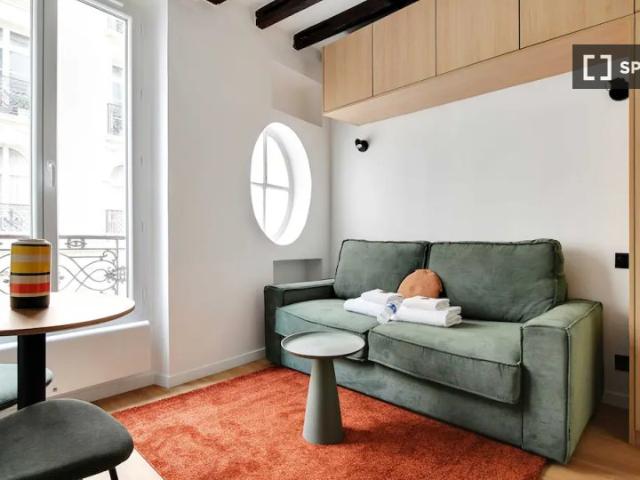 Studio à louer à Muette Sud, Paris
