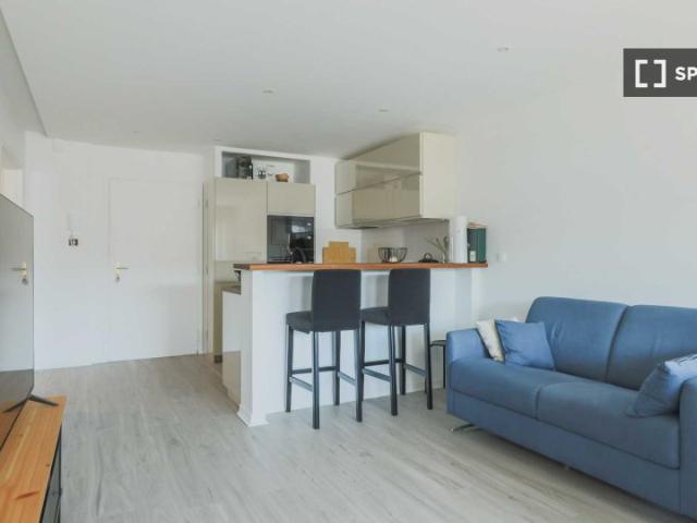 Studio à louer à Auteuil Nord, Paris